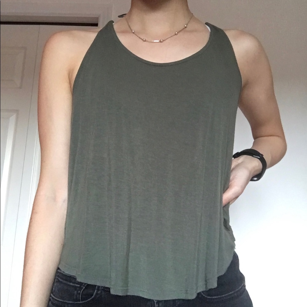 👚2/$15 Super cute green tank top